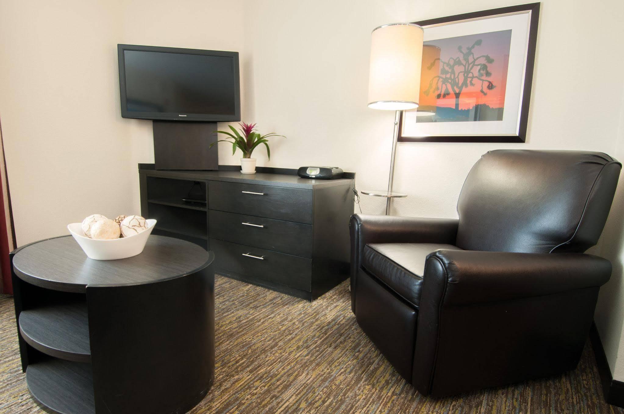 โซเนสตา ซิมพลี สวีท แอนาไฮม์ Hotel การ์เดนกรูฟ ภายนอก รูปภาพ